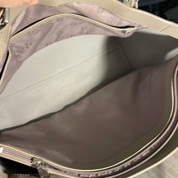 Tory Burch York Buckle Saffiano Leather Large Tote with COA - Picture 8 of 16